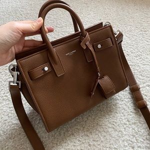 💯 % Authentic. YSL baby size. sac de jour.